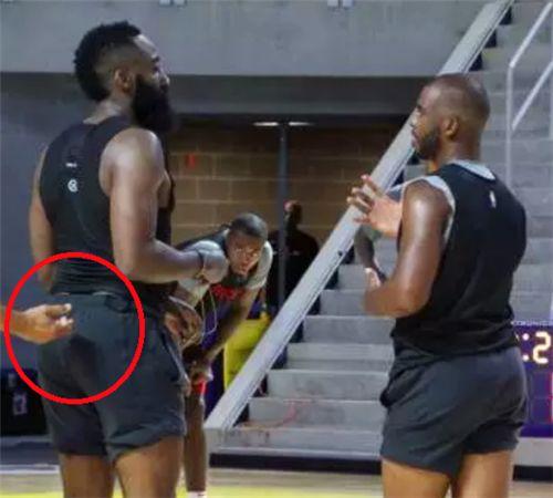 世体：巴萨将启动程序，防止法兰克福球迷“占领”诺坎普再现（世界体育报：巴萨将采取行动，防止法兰克福球迷再次“攻占”诺坎普）