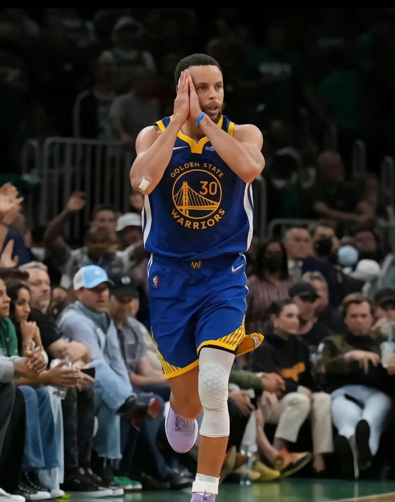 中超末轮前瞻：上海双雄冲击冠军，海牛、梅州争保级最后席位（中超收官战前瞻：上海双雄冲冠，海牛与梅州抢保级最后名额）