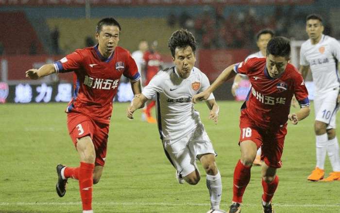 记者：狼队和塞维谈妥1700万欧签胡安卢，但球员想去那不勒斯